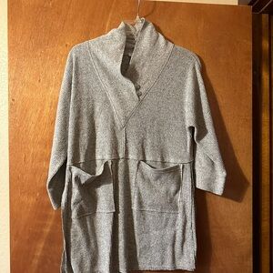 Tru Luxe Jeans Gray Tunic Top